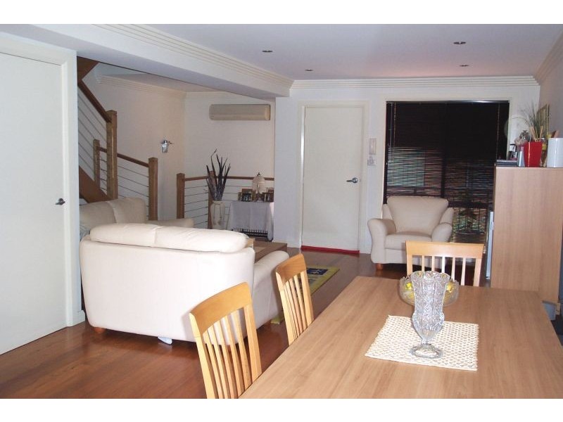 4/15 Campbell Street, Wollongong NSW 2500