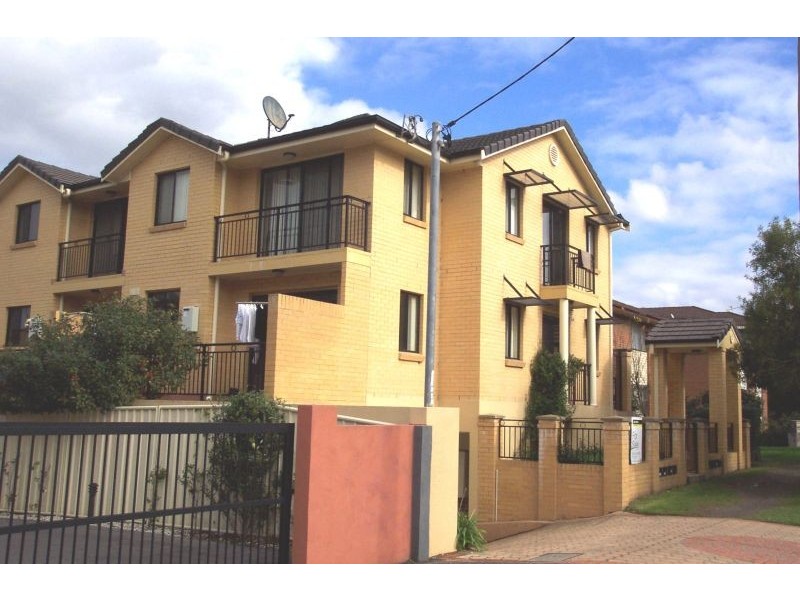 4/15 Campbell Street, Wollongong NSW 2500