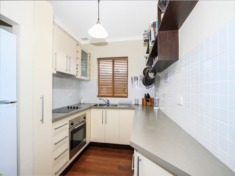 6/20 Seddon Street, Figtree NSW 2525