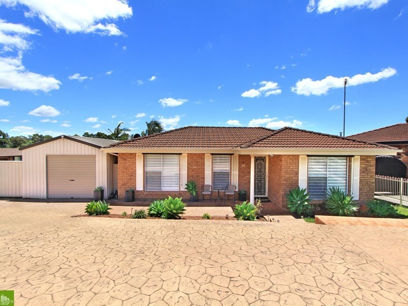 37 Coachwood Drive, Albion Park Rail NSW 2527