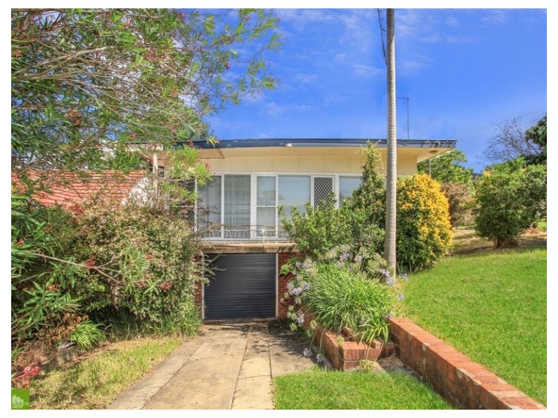2 Coreen Avenue, West Wollongong NSW 2500