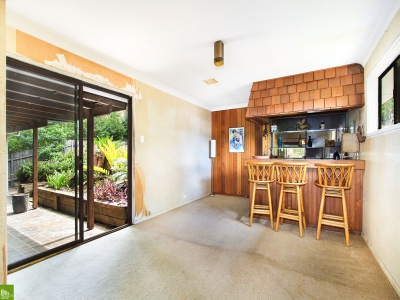 27 Euroka Street, West Wollongong NSW 2500