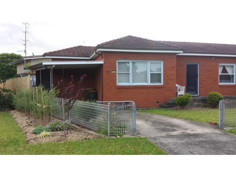2/10 Henrietta Street, Towradgi NSW 2518