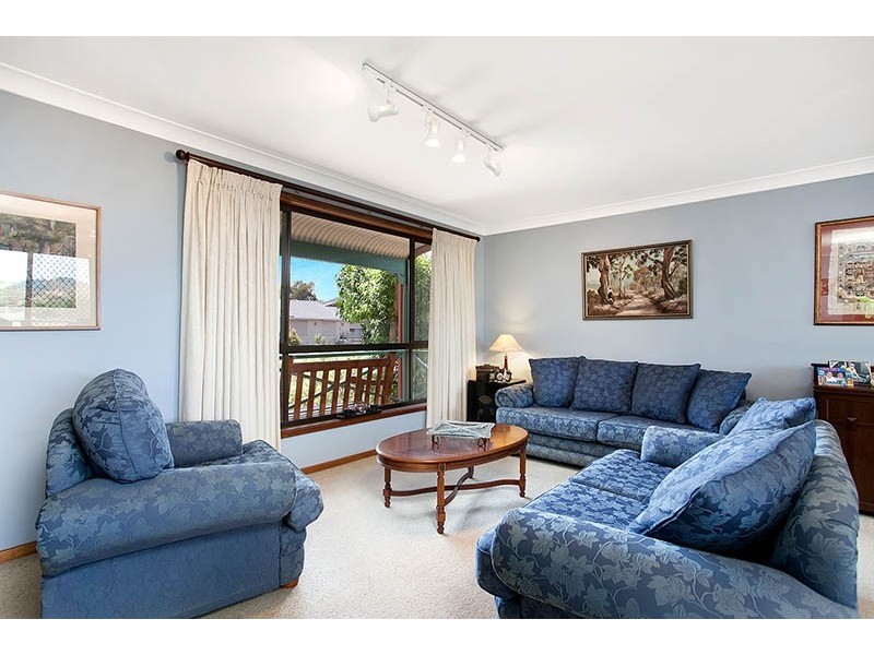 18 Jalna Avenue, Figtree NSW 2525