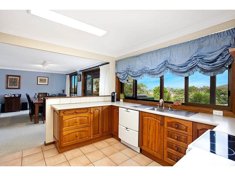 18 Jalna Avenue, Figtree NSW 2525