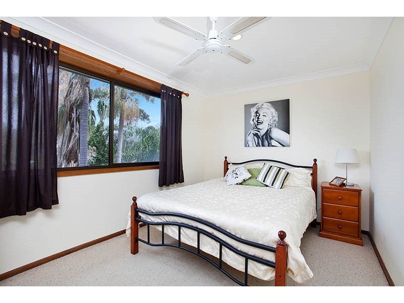 18 Jalna Avenue, Figtree NSW 2525