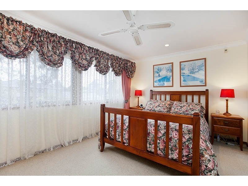 18 Jalna Avenue, Figtree NSW 2525