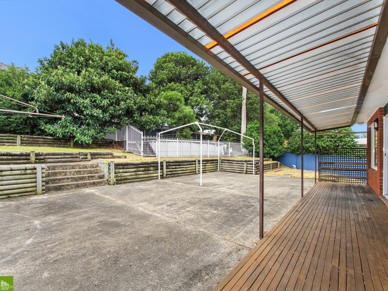 16 Nioka Avenue, Keiraville NSW 2500