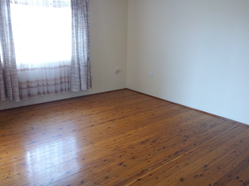 4/30 Rowland Avenue, Wollongong NSW 2500