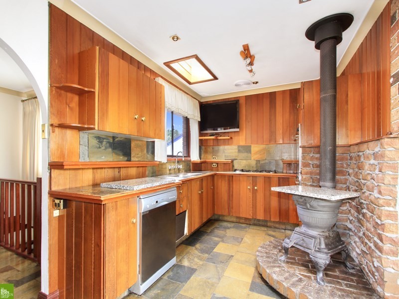 24 Porter Avenue, Mount Warrigal NSW 2528