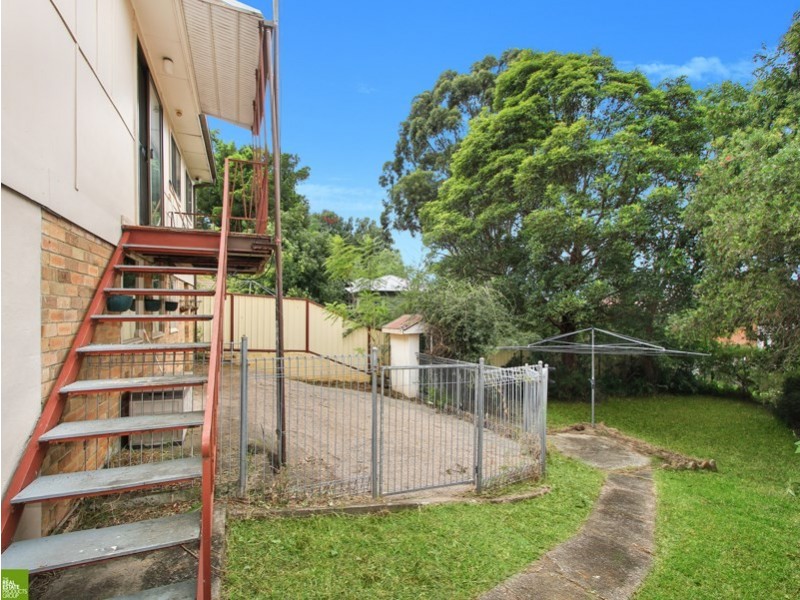 11 Gundarun Street, West Wollongong NSW 2500