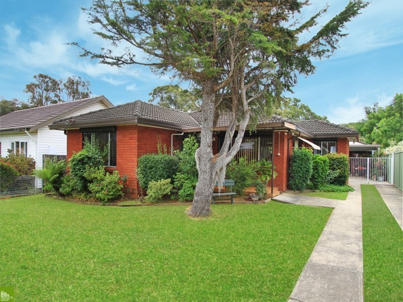 52 Deakin Street, Oak Flats NSW 2529