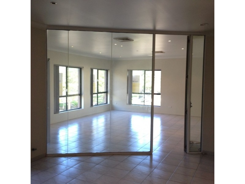 Level 1, 102 Kembla Street, Wollongong NSW 2500