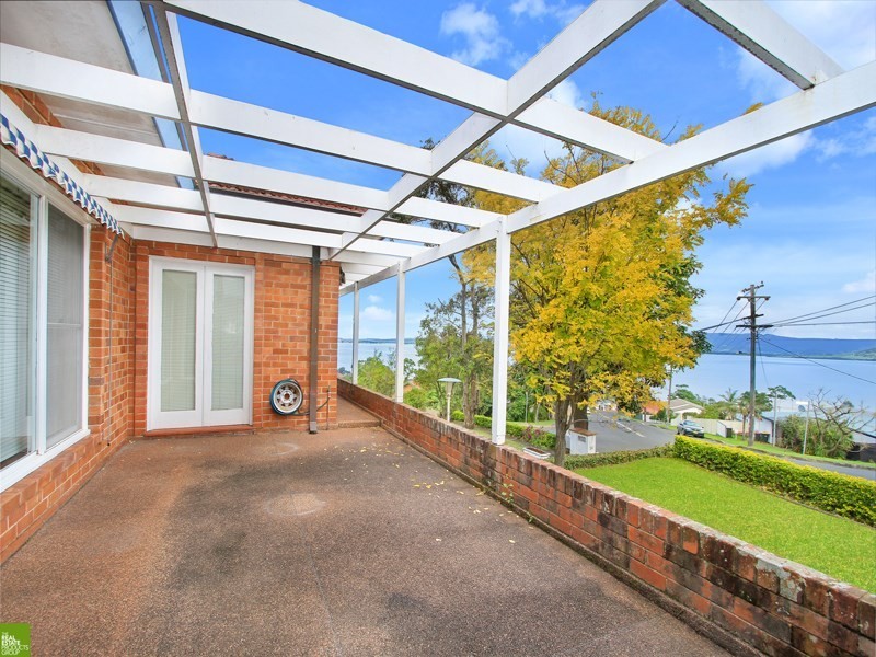 36 Gloria Crescent, Lake Heights NSW 2502