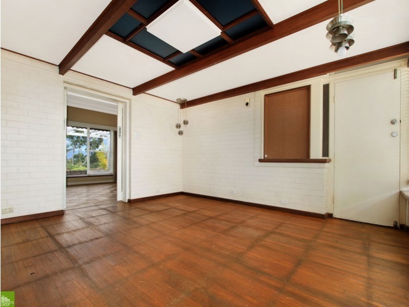 36 Gloria Crescent, Lake Heights NSW 2502