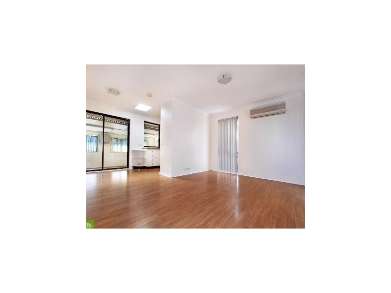4 Telopea Place, Cordeaux Heights NSW 2526