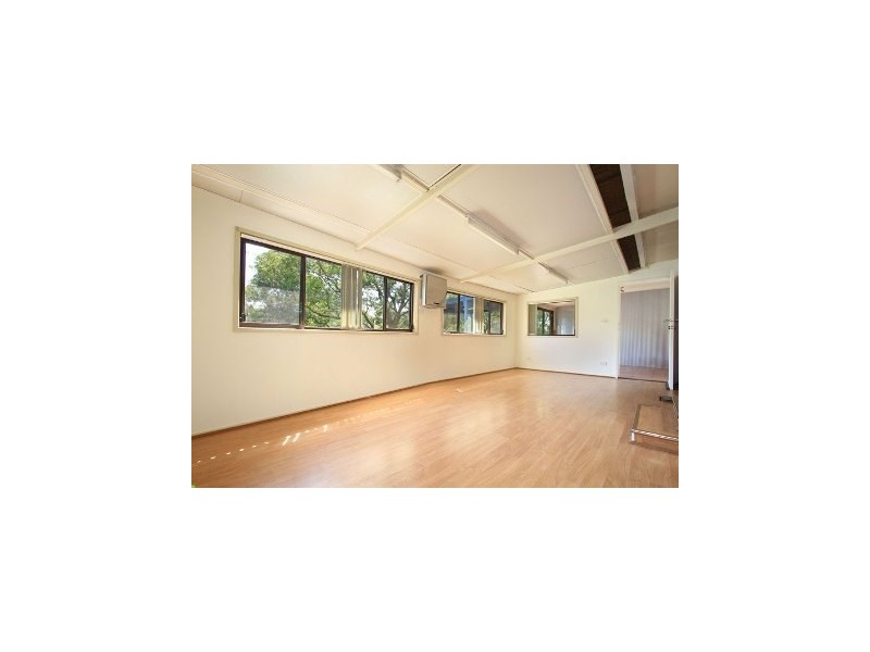 4 Telopea Place, Cordeaux Heights NSW 2526