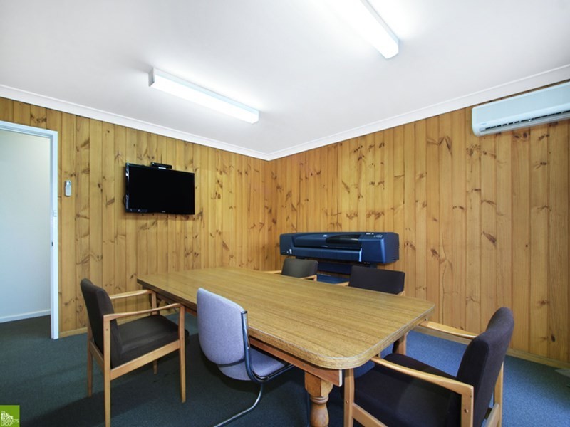 11 Resolution Drive, Unanderra NSW 2526