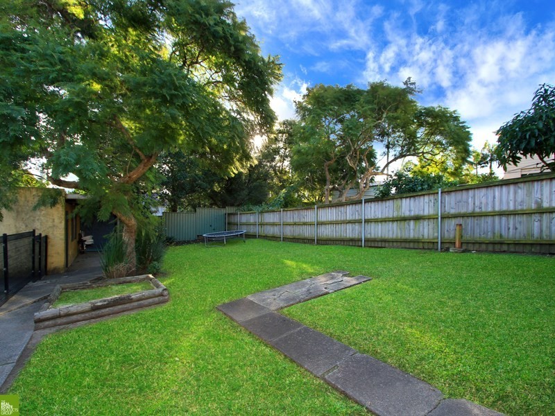 46 Taronga Avenue, Mount Saint Thomas NSW 2500
