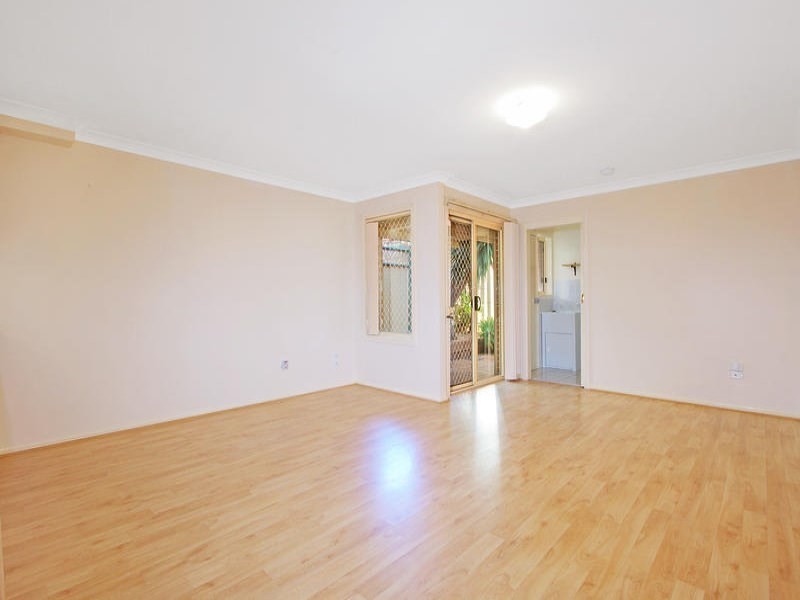 2/16 Robinson Street, Wollongong NSW 2500