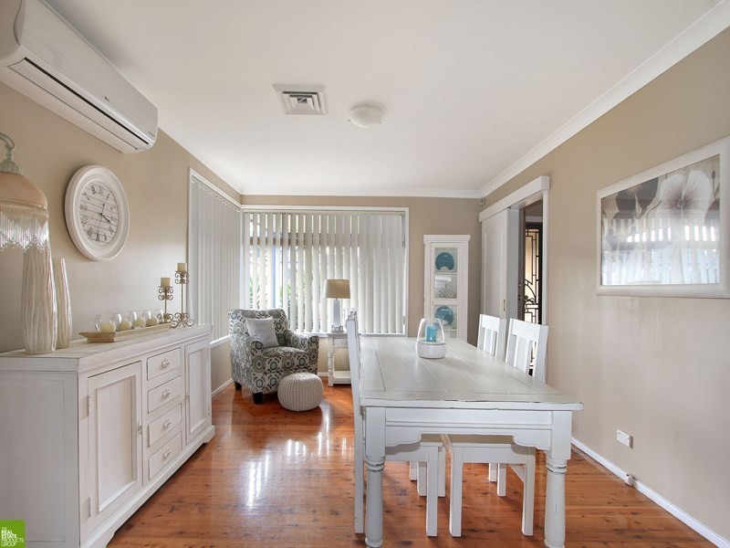 19 Hopetoun Street, Oak Flats NSW 2529