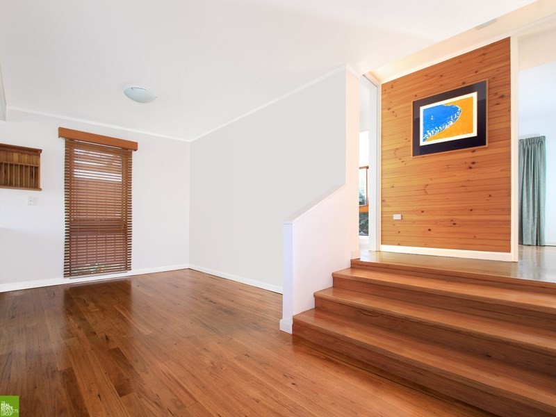 48 Dumfries Avenue, Mount Ousley NSW 2519