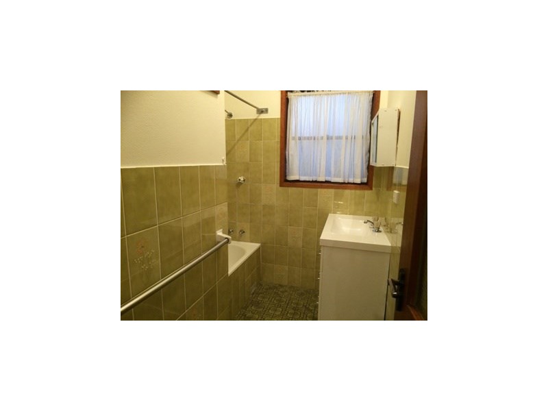 1/9 Illowra Cresent, Primbee NSW 2502