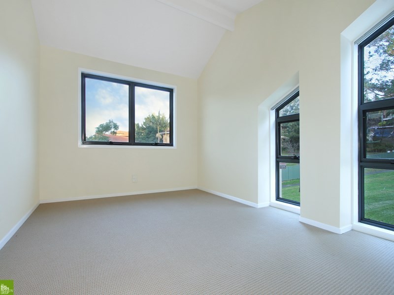 28 Kooranga Avenue, Cordeaux Heights NSW 2526