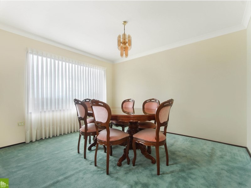 44 Beverley Avenue, Unanderra NSW 2526