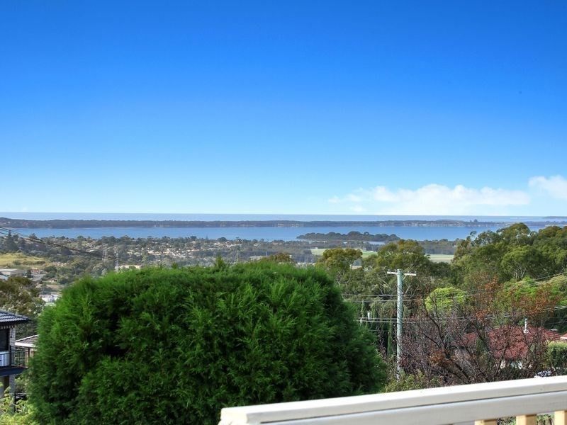 12 Ben Nevis Road, Farmborough Heights NSW 2526