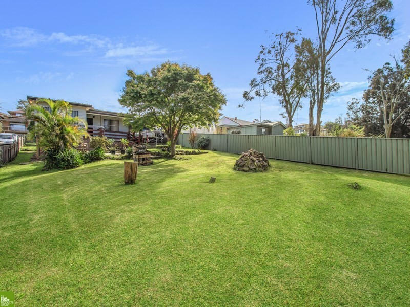 83 Denise Street, Lake Heights NSW 2502