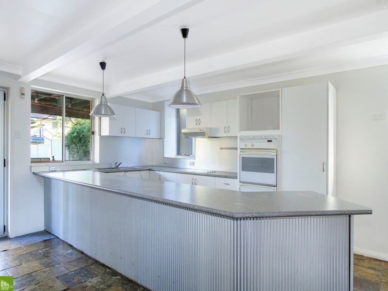 17 Branch Avenue, Figtree NSW 2525
