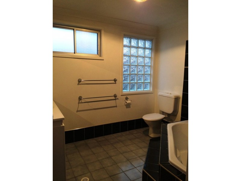 23 Beveridge Street, Albion Park NSW 2527