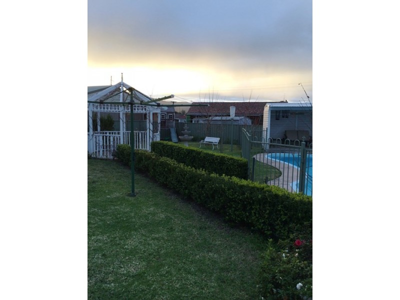 23 Beveridge Street, Albion Park NSW 2527