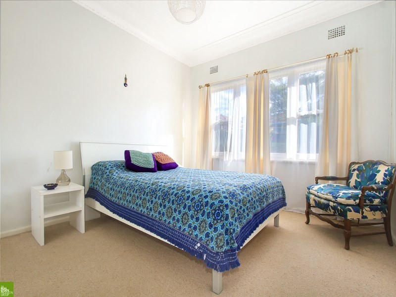 21 Bukari Street, West Wollongong NSW 2500