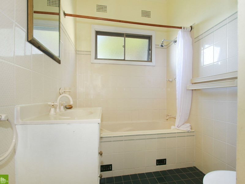 21 Bukari Street, West Wollongong NSW 2500