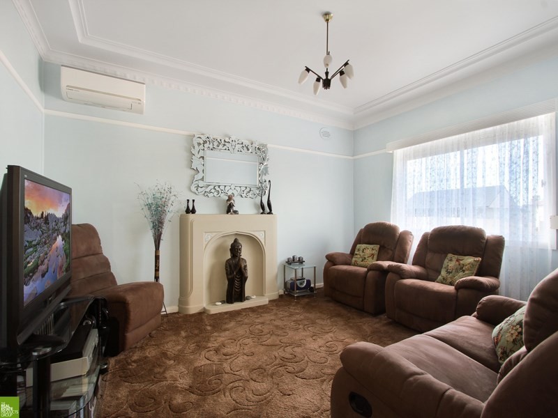 100 Pioneer Road, East Corrimal NSW 2518