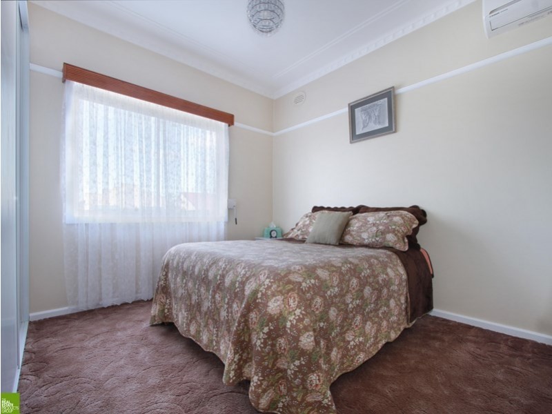 100 Pioneer Road, East Corrimal NSW 2518