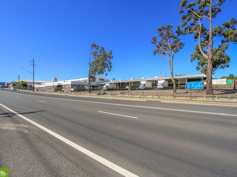 1/257 Princes Highway, Unanderra NSW 2526