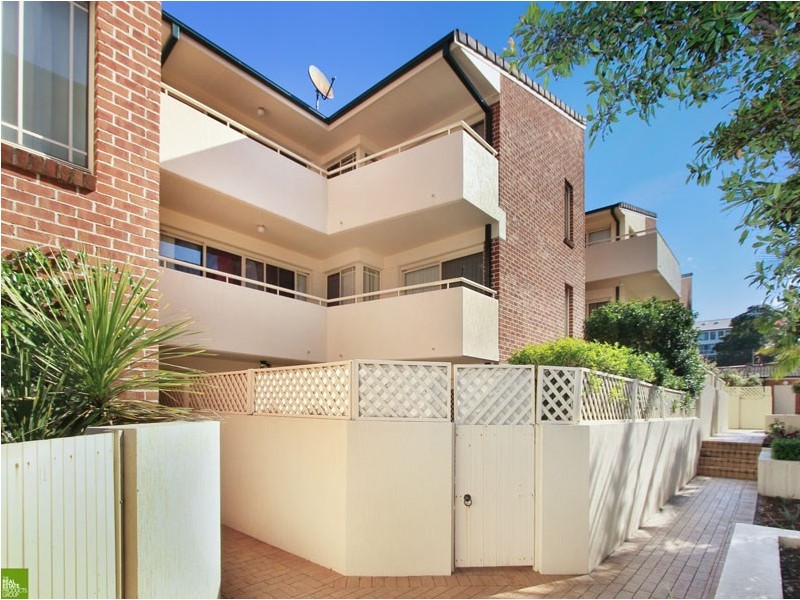 2/66 Kembla Street, Wollongong NSW 2500