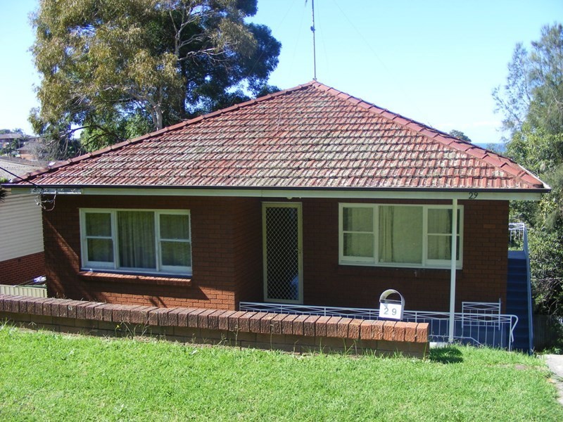 29 Iris Avenue, Coniston NSW 2500