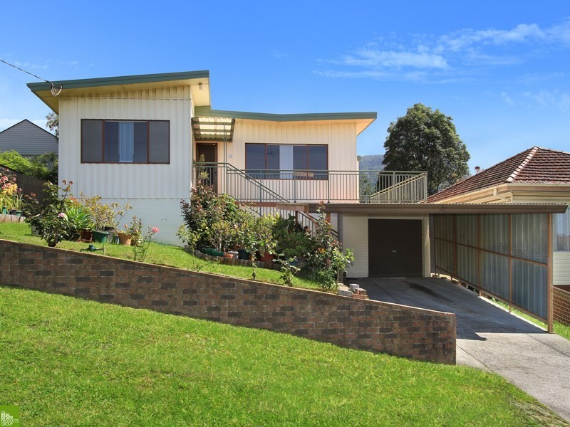 6 Bimbadeen Avenue, West Wollongong NSW 2500