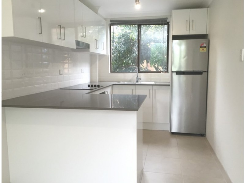 1/13 Zelang Avenue, Figtree NSW 2525