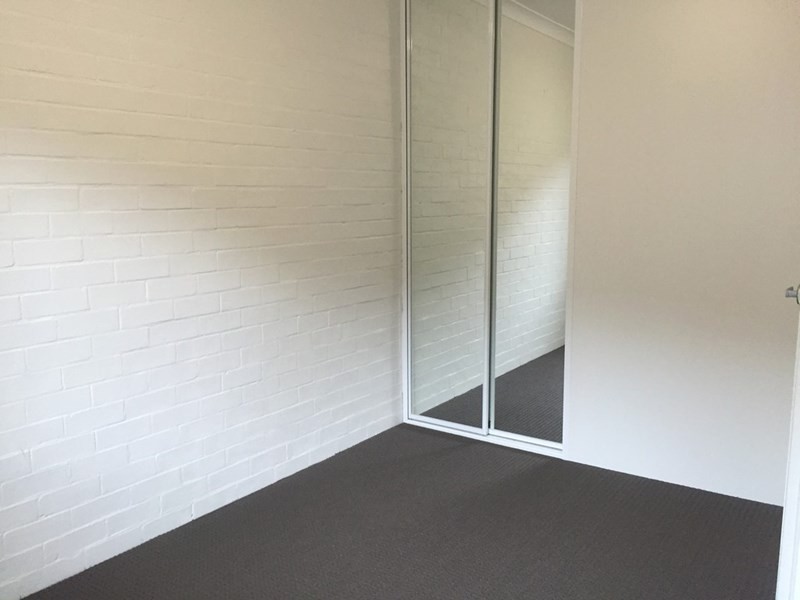 1/13 Zelang Avenue, Figtree NSW 2525