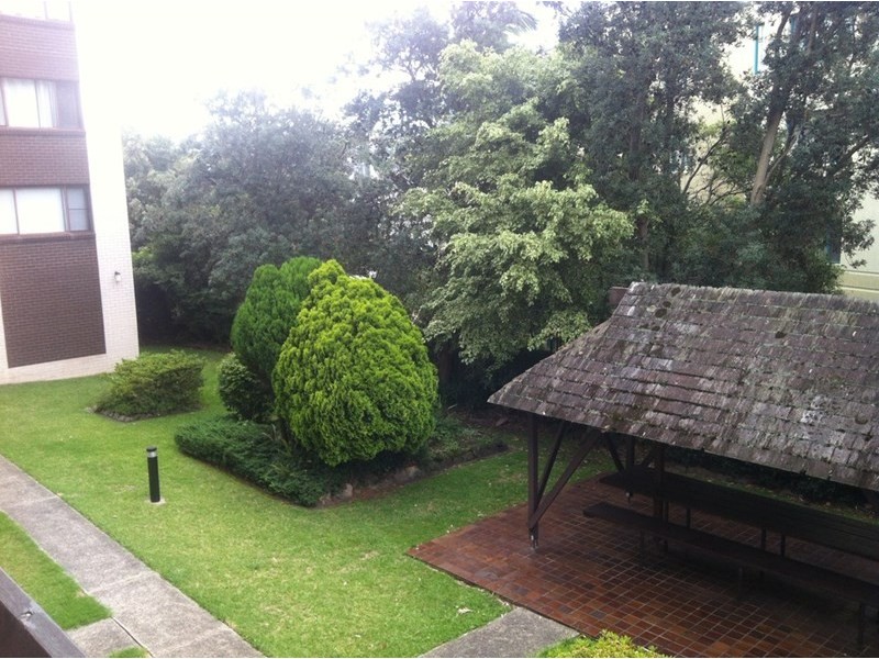 10/4 Pleasant Avenue, North Wollongong NSW 2500