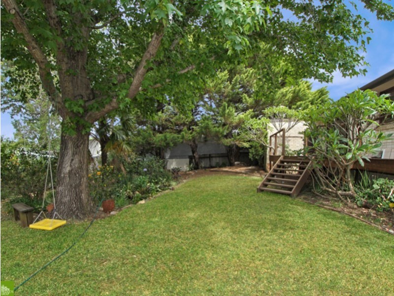 2 Harvey Street, Dapto NSW 2530