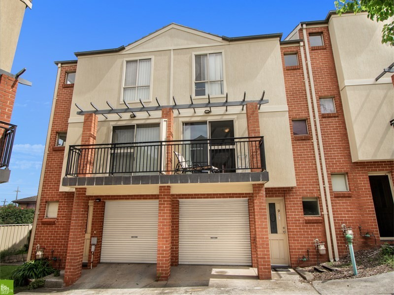 9/35 Bridge Street, Coniston NSW 2500