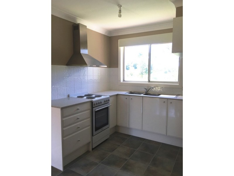 2/5 Louis Street, Corrimal NSW 2518