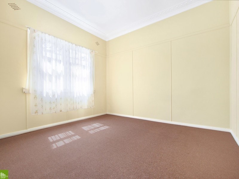 46 Seafoam Avenue, Thirroul NSW 2515
