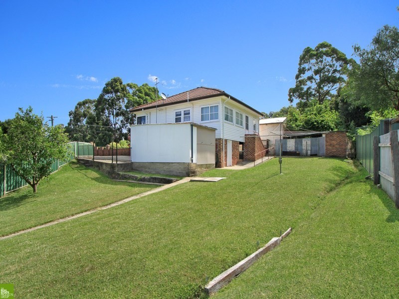 46 Seafoam Avenue, Thirroul NSW 2515